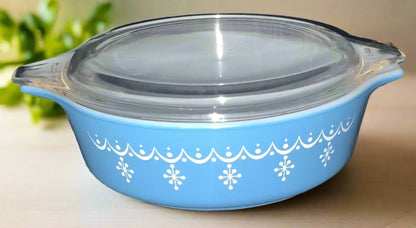 Pyrex 471 Snowflake 1 Pint Casserole Dish