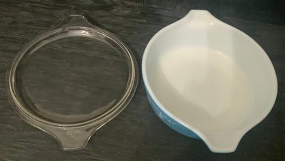 Pyrex 471 Snowflake 1 Pint Casserole Dish