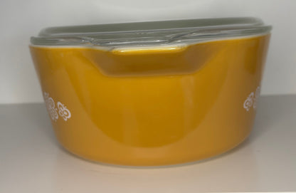 Pyrex Butterfly Gold Casserole Dish