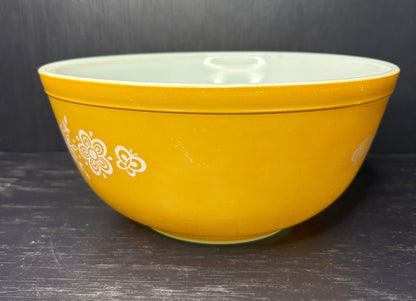 Pyrex Butterfly Gold Mixing Bowl