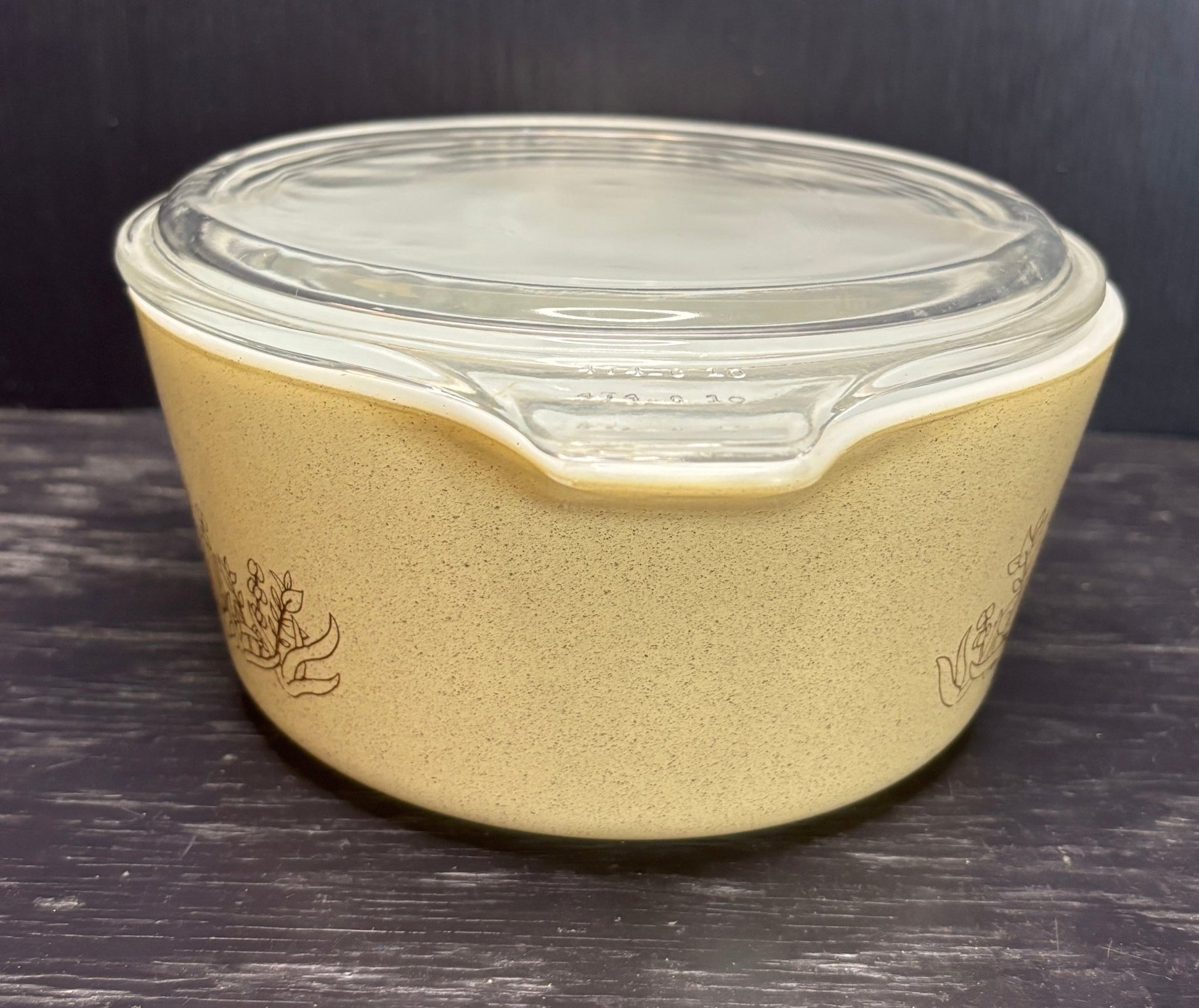 Pyrex Forest Fancies Mushroom Design 1.5 Liter Round Casserole Dish