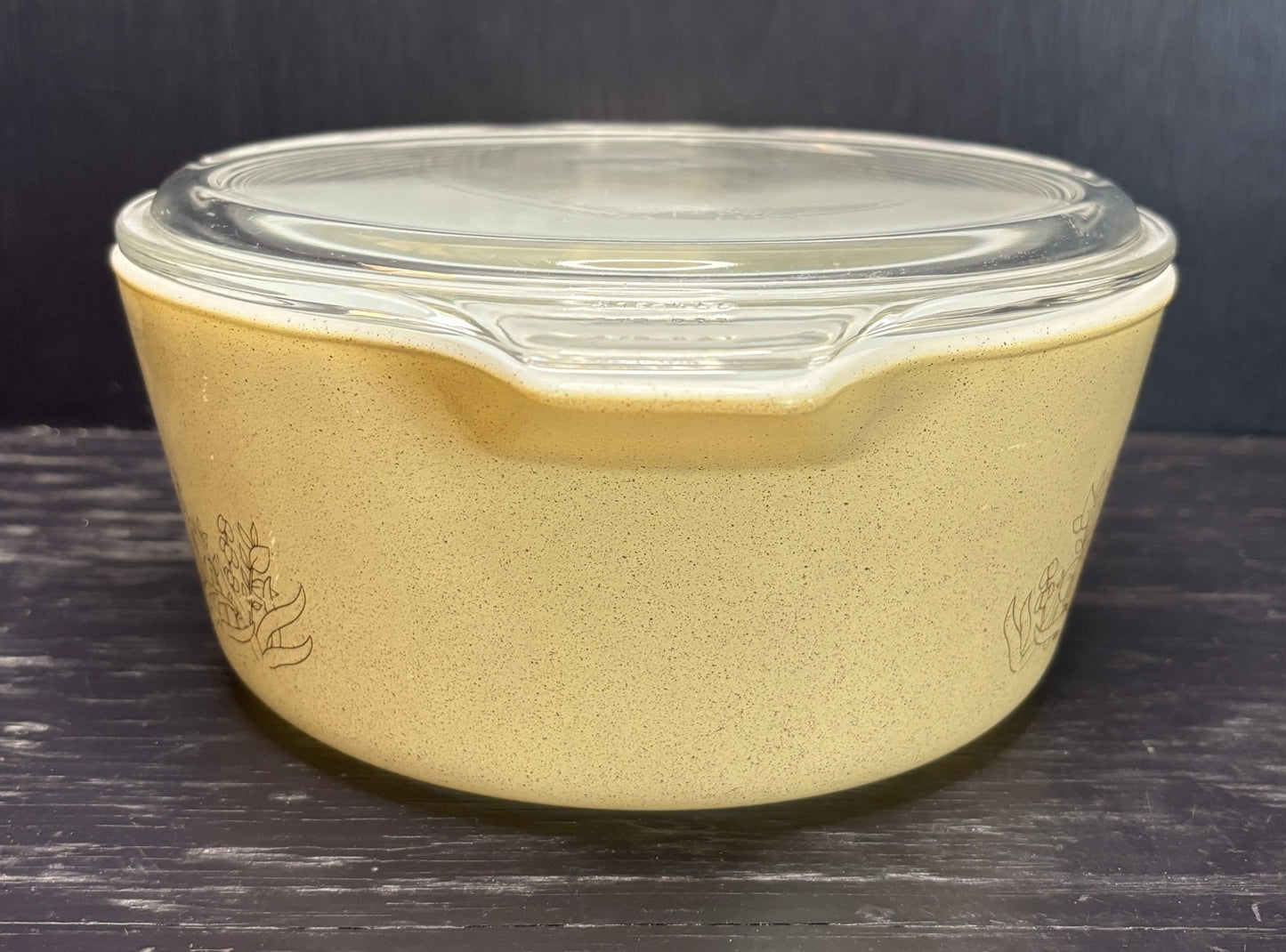 Pyrex Forest Fancies 2.5 Liter Round Casserole Dish