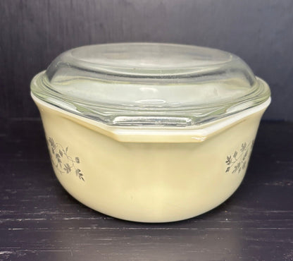 Pyrex Golden Acorn Casserole Dish