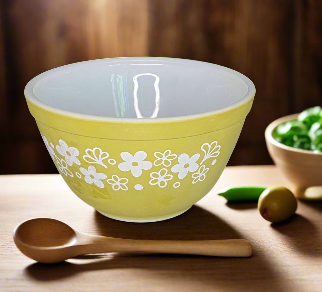 Pyrex Spring Blossom Crazy Daisy 750ml Nesting Mixing Bowl - HLJ at HomePyrex Spring Blossom Crazy Daisy 750ml Nesting Mixing BowlNesting BowlsPyrex