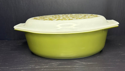 Pyrex Green 2.5 Quart Casserole Dish