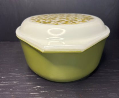 Pyrex Spring Verde Avocado Green Casserole Dish