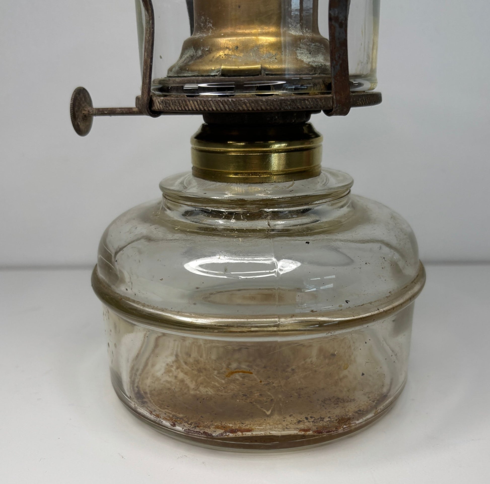 Queen Mary Bunkhouse Oil Lamp