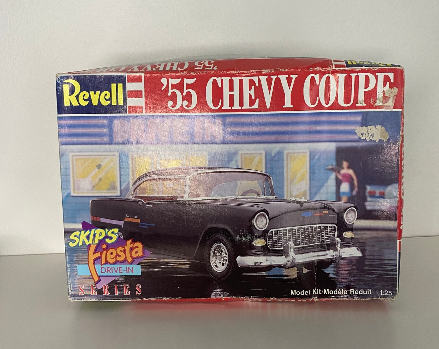 Revell 7165 1/24 Skip's Fiesta Drive - In Series '55 Chevy Coupe Plastic Model Kit