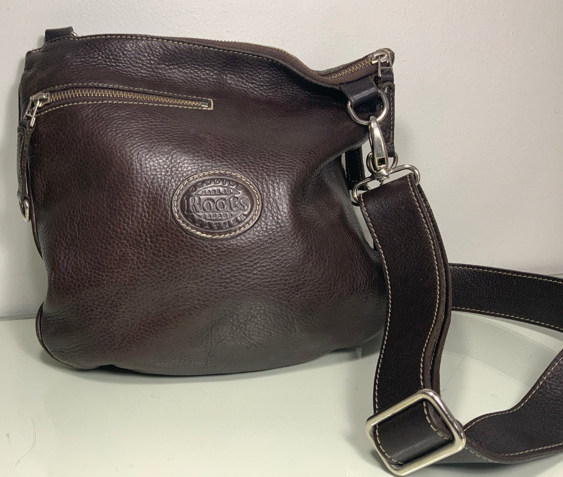 Roots Dark Brown Leather Crossbody Purse - HLJ at HomeRoots Dark Brown Leather Crossbody PurseCrossbodyRoots