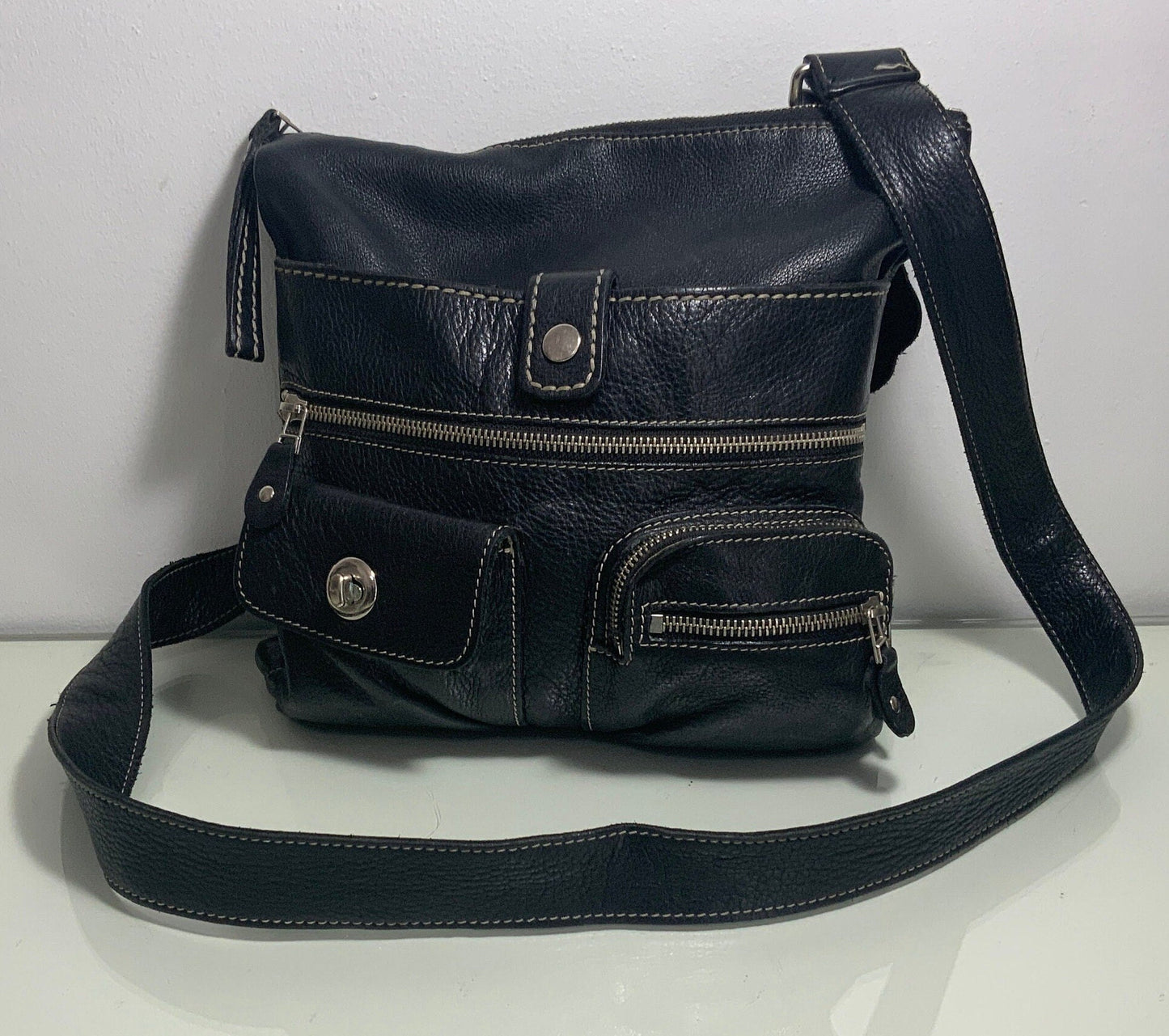 Roots Venetian Village Prince Black Leather Crossbody Purse - HLJ at HomeRoots Venetian Village Prince Black Leather Crossbody PurseCrossbodyRoots