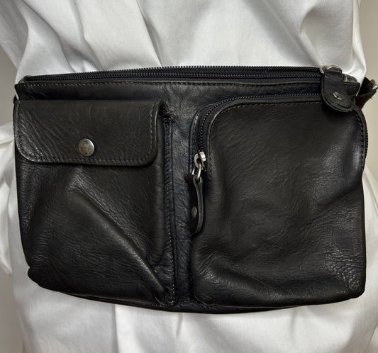 Roots Village Pack Cervino Black Leather Purse