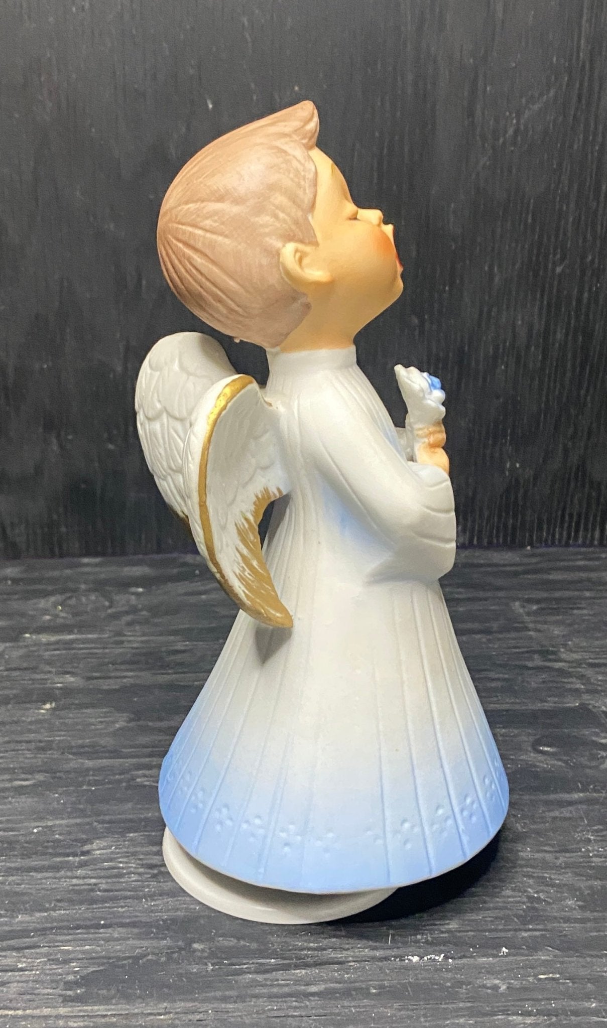 Schmid Christmas Angel Music Box - HLJ at HomeSchmid Christmas Angel Music BoxChristmas DecorationSchmid