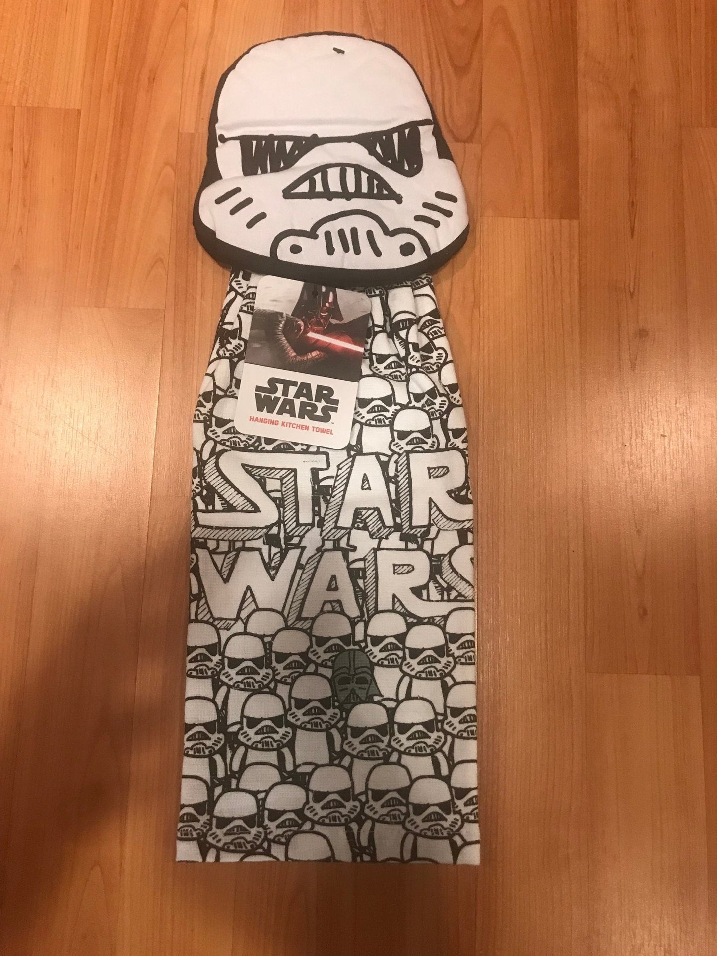 Star Wars Stormtrooper Hanging Kitchen Towel - HLJ at HomeStar Wars Stormtrooper Hanging Kitchen TowelStar WarsDisney