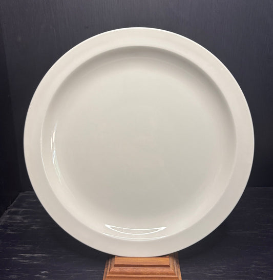 Stonehenge Midwinter White Dinner Plates