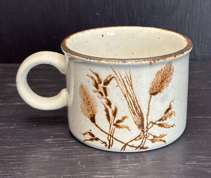 Stonehenge Midwinter Wild Oats Teacup