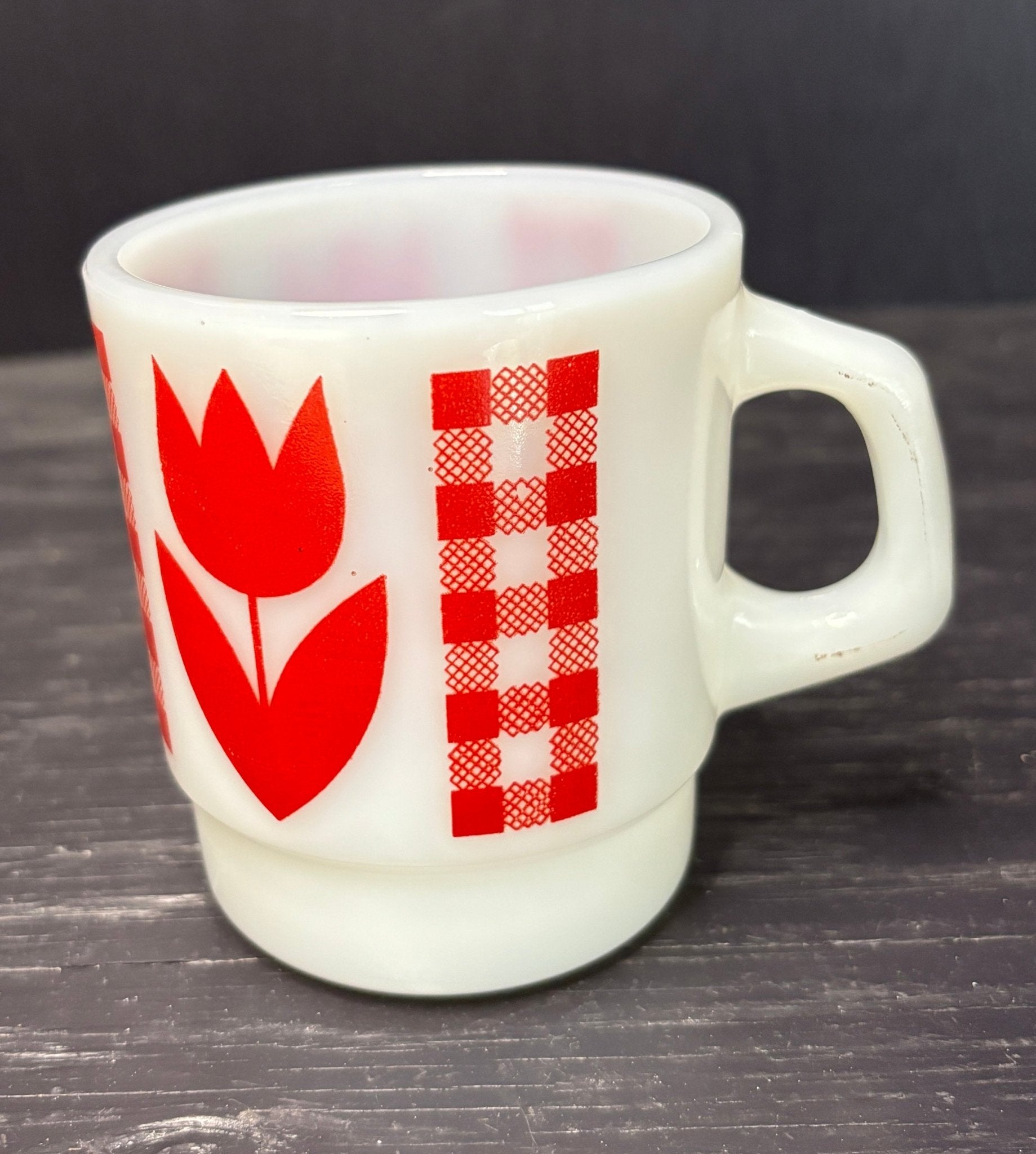 Termocrisa Red Tulip Milk Glass Mug