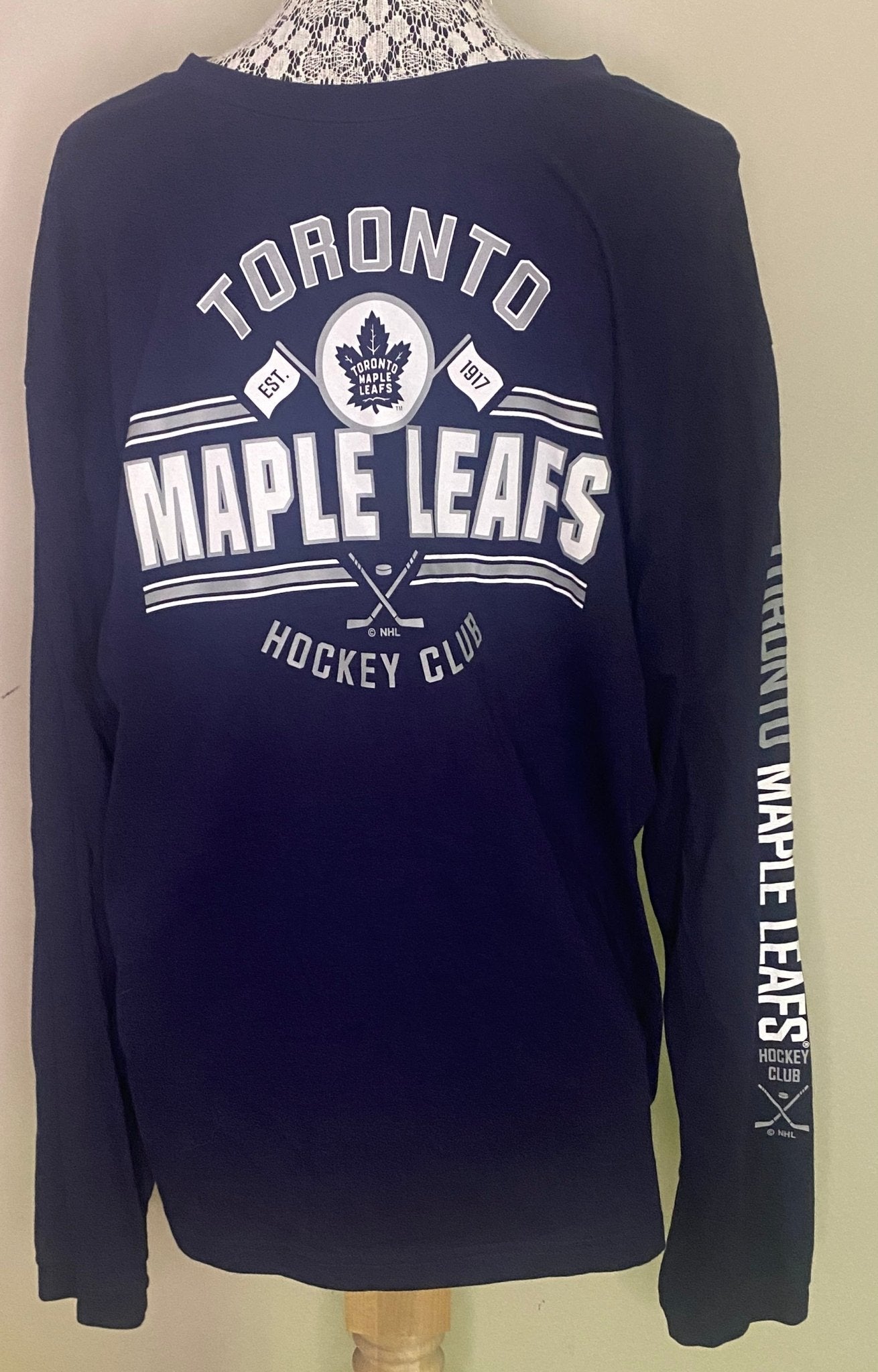 Toronto Maple Leafs Graphic Long Sleeve T Shirt Adult XL - HLJ at HomeToronto Maple Leafs Graphic Long Sleeve T Shirt Adult XLHockeyToronto Maple Leafs