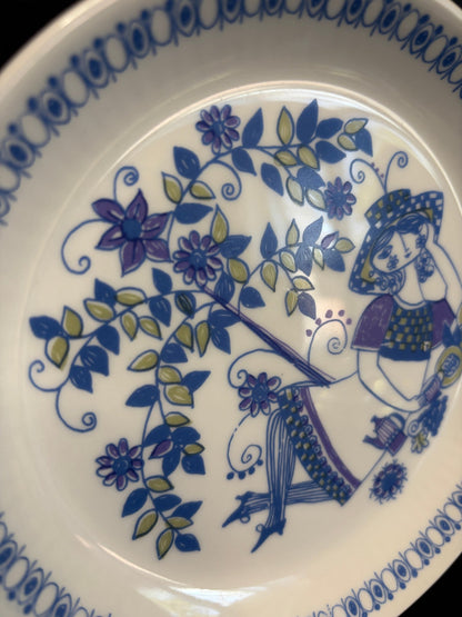 Turi Lotte Plate