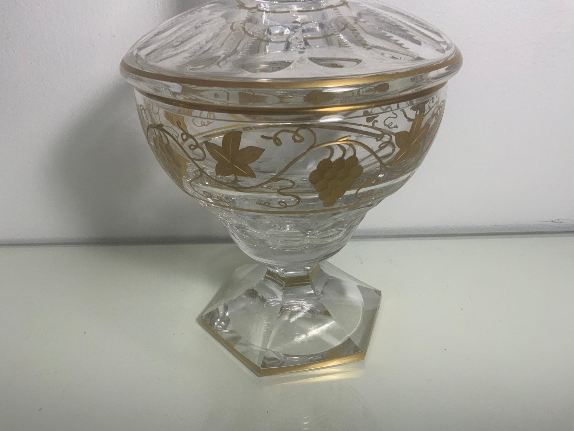 Val St. Lambert Pampre D’Or Stemware Glass Footed Bowl with Lid - HLJ at HomeVal St. Lambert Pampre D’Or Stemware Glass Footed Bowl with LidBowlVal St. Lambert Pampre D’Or