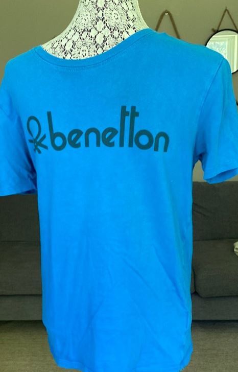Vintage Benetton Women’s T Shirt Small