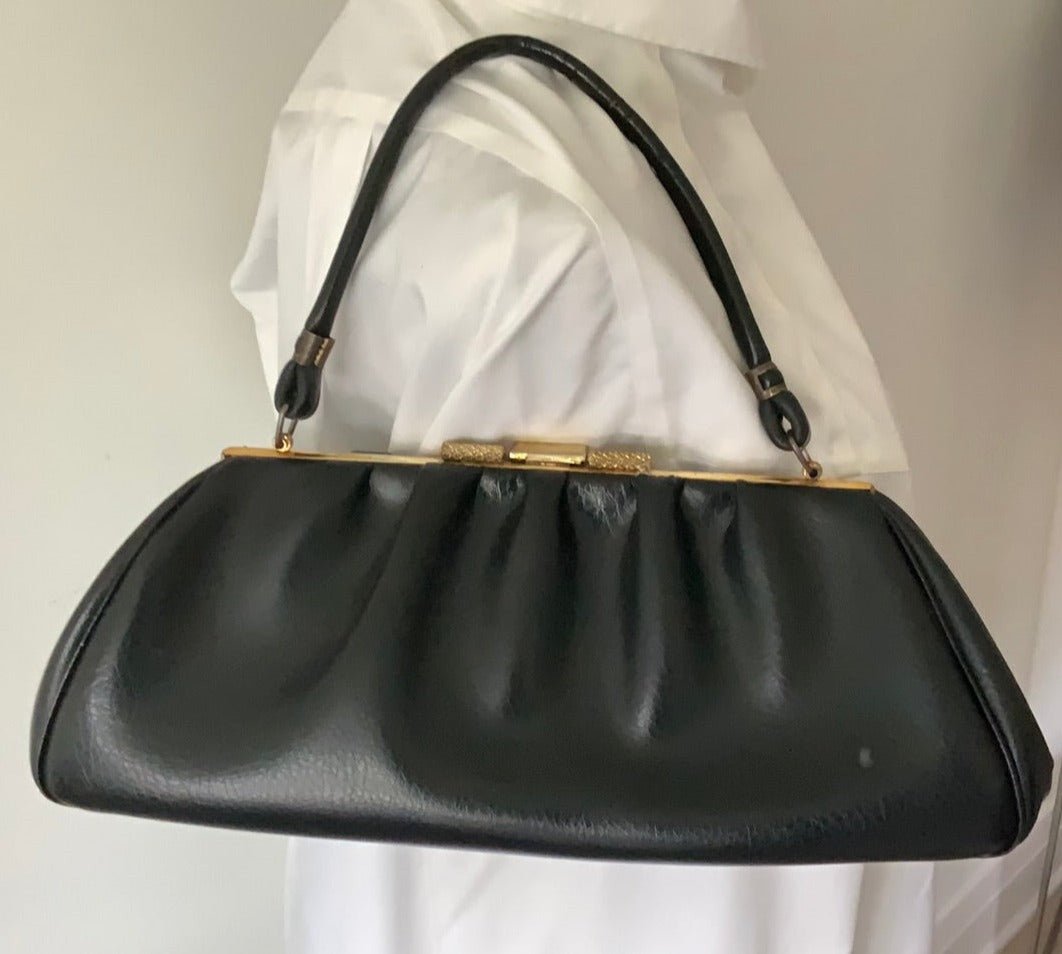 Vintage Black Leather Classic Handbag - HLJ at HomeVintage Black Leather Classic HandbagTop HandleVintage