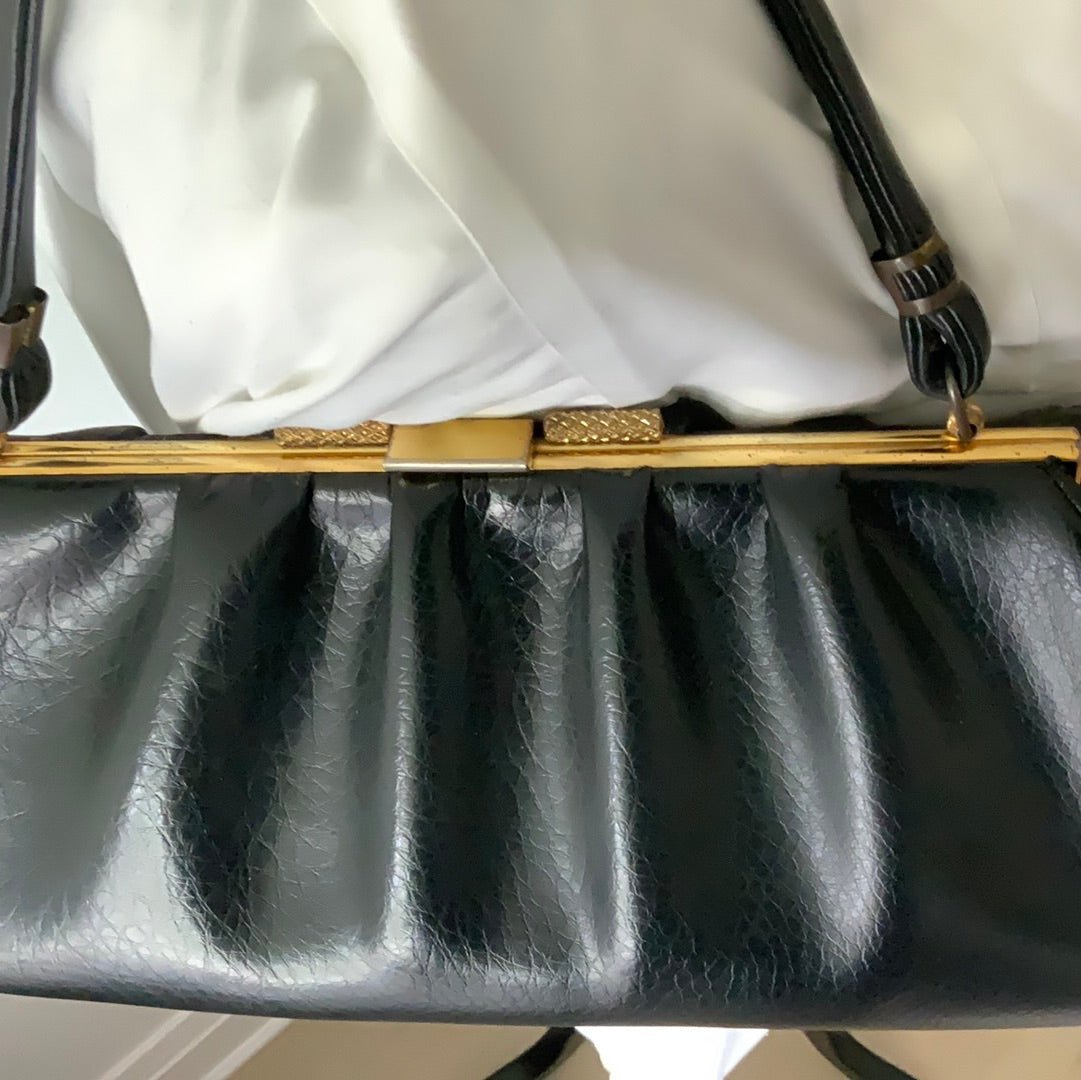 Vintage Black Leather Classic Handbag - HLJ at HomeVintage Black Leather Classic HandbagTop HandleVintage