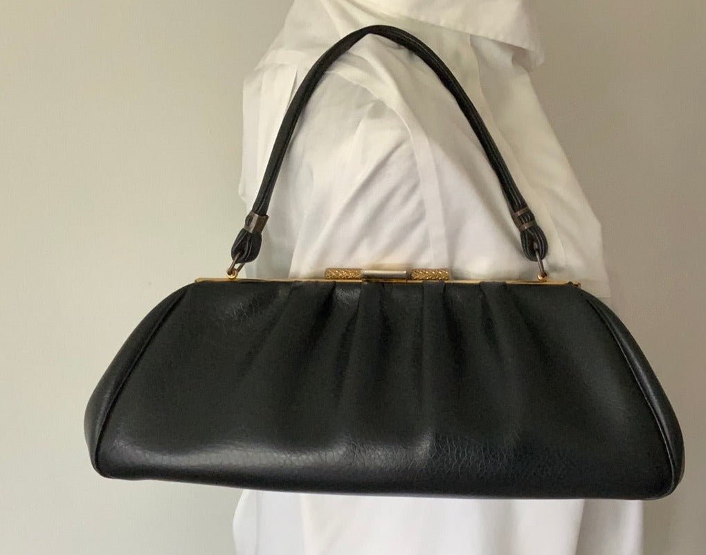 Vintage Black Leather Classic Handbag - HLJ at HomeVintage Black Leather Classic HandbagTop HandleVintage