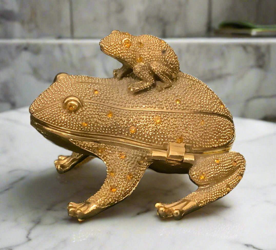 Vintage Bombay Company Brass Bejewelled Frog Trinket Box - HLJ at HomeVintage Bombay Company Brass Bejewelled Frog Trinket BoxTrinket BoxBombay Company