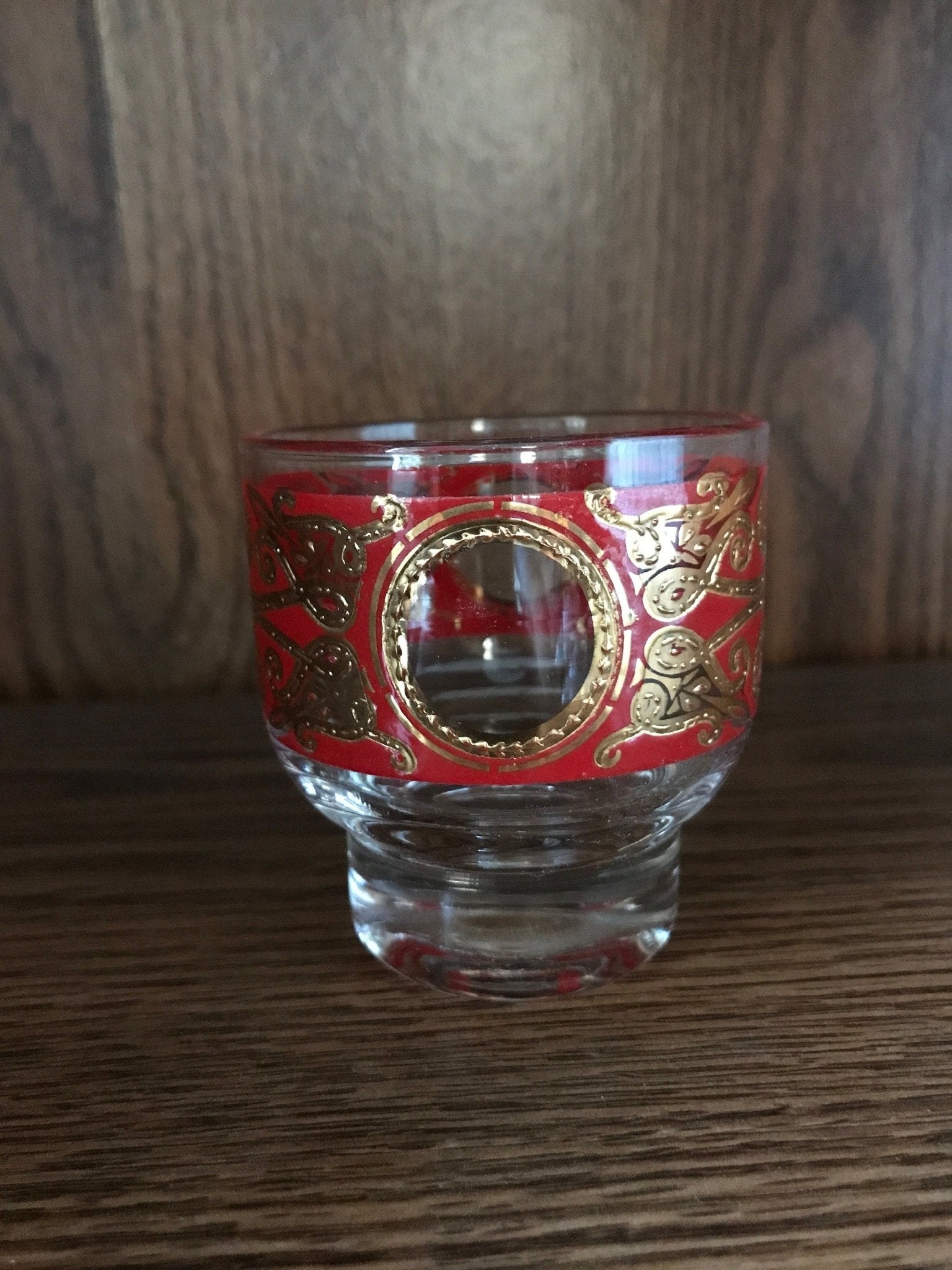 Vintage Culver Regal Scroll Gold & Red Paisley Cocktail Lowball Glasses set - HLJ at HomeVintage Culver Regal Scroll Gold & Red Paisley Cocktail Lowball Glasses setLowball GlassesCulver