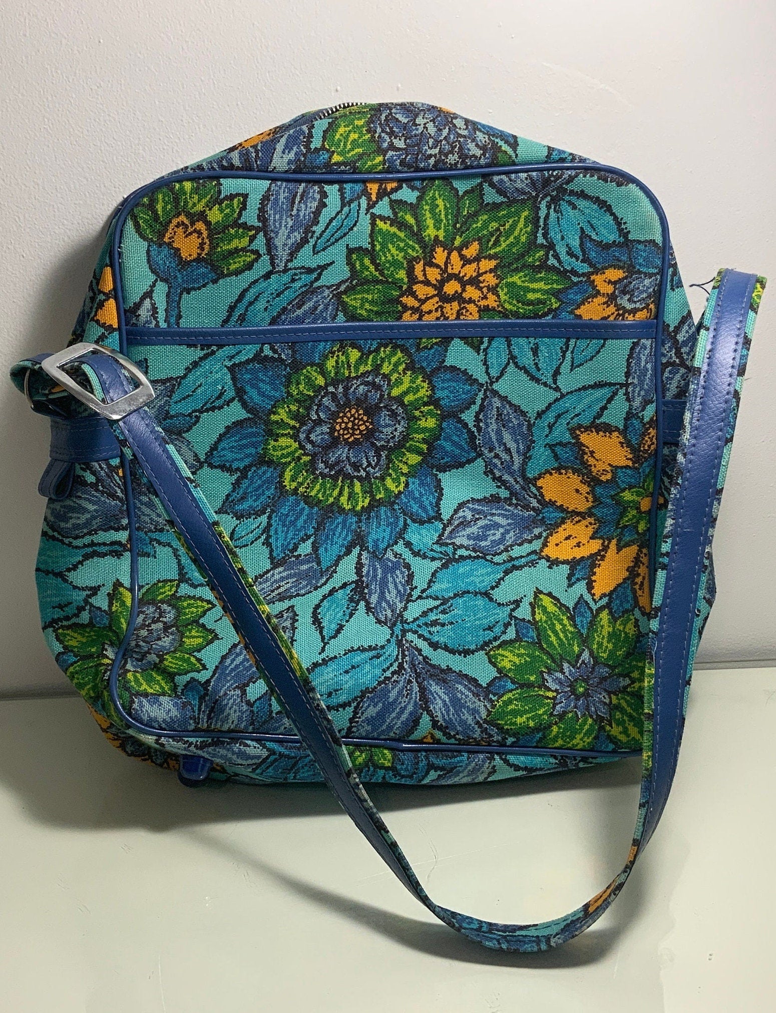 Vintage Floral Handbag Carry On Purse - HLJ at HomeVintage Floral Handbag Carry On PurseCarry OnHLJ at Home