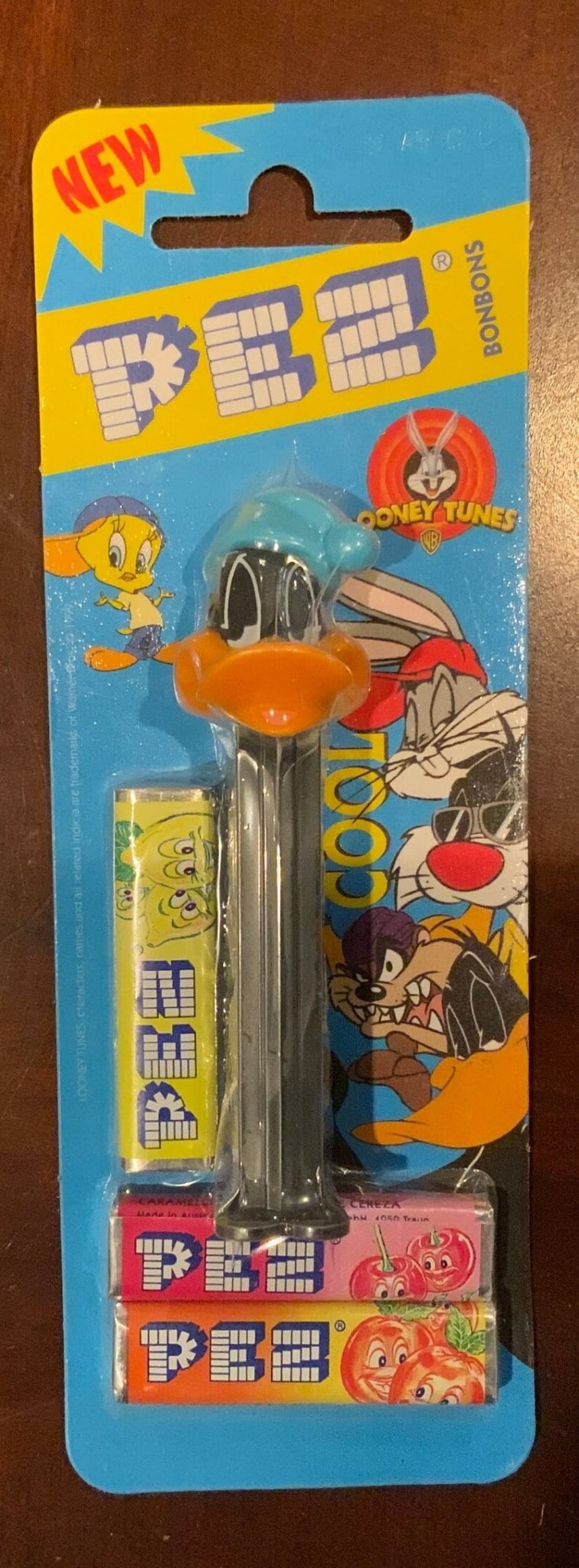 Vintage Looney Tunes Bugs Bunny Daffy Sylvester Pez Dispensers New on Cards lot of 4 - HLJ at HomeVintage Looney Tunes Bugs Bunny Daffy Sylvester Pez Dispensers New on Cards lot of 4Pez DispenserPez