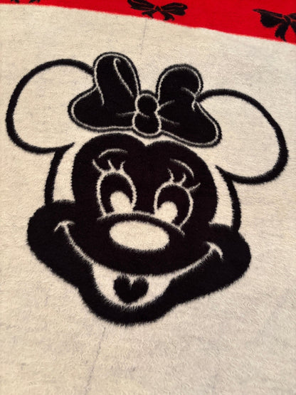 Vintage Minnie Mouse Reverse Image Wool Blanket