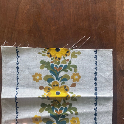 Yellow Flowers Vintage Table Runne