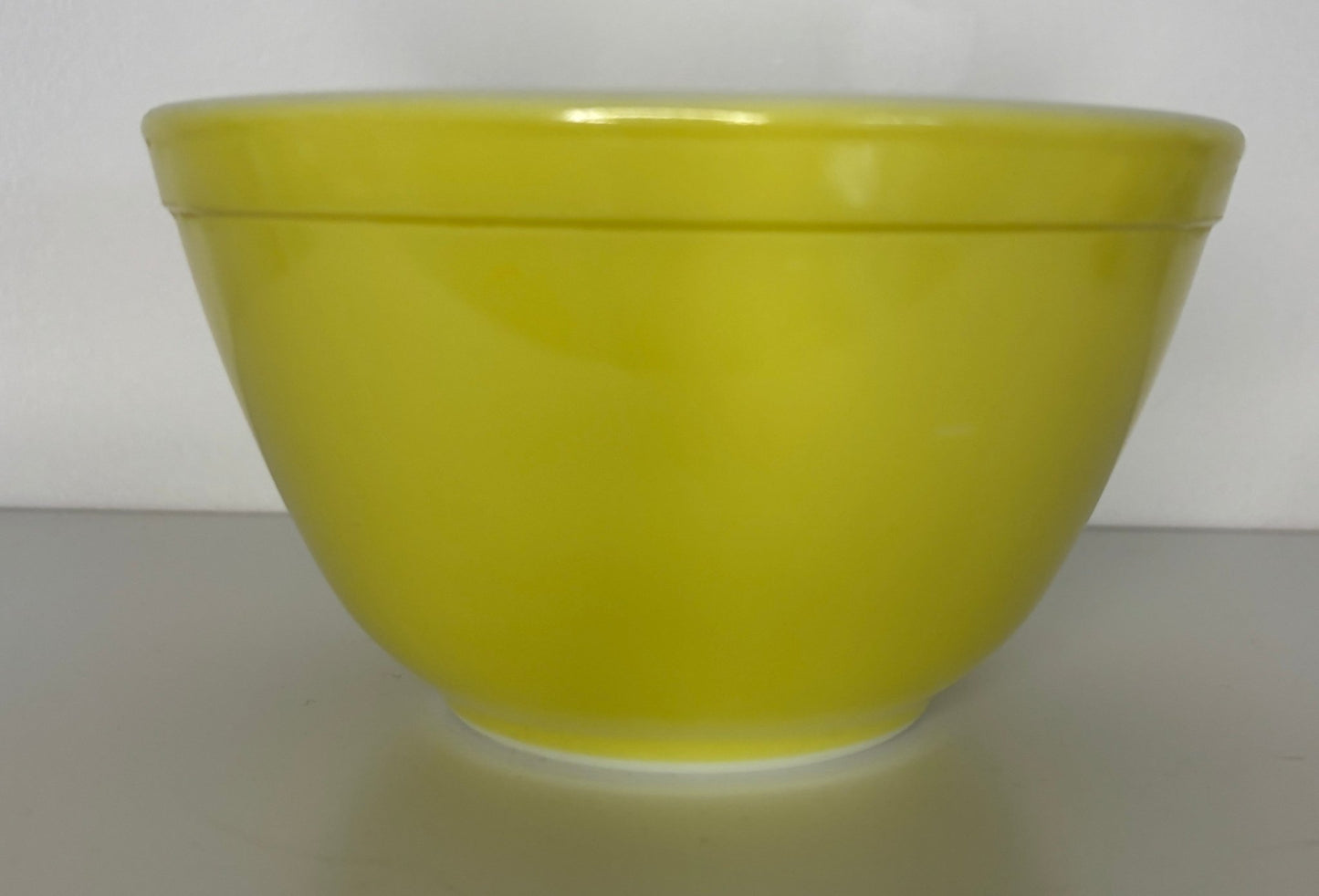 Yellow Pyrex 1.5 Pint Nesting Mixing Bowl