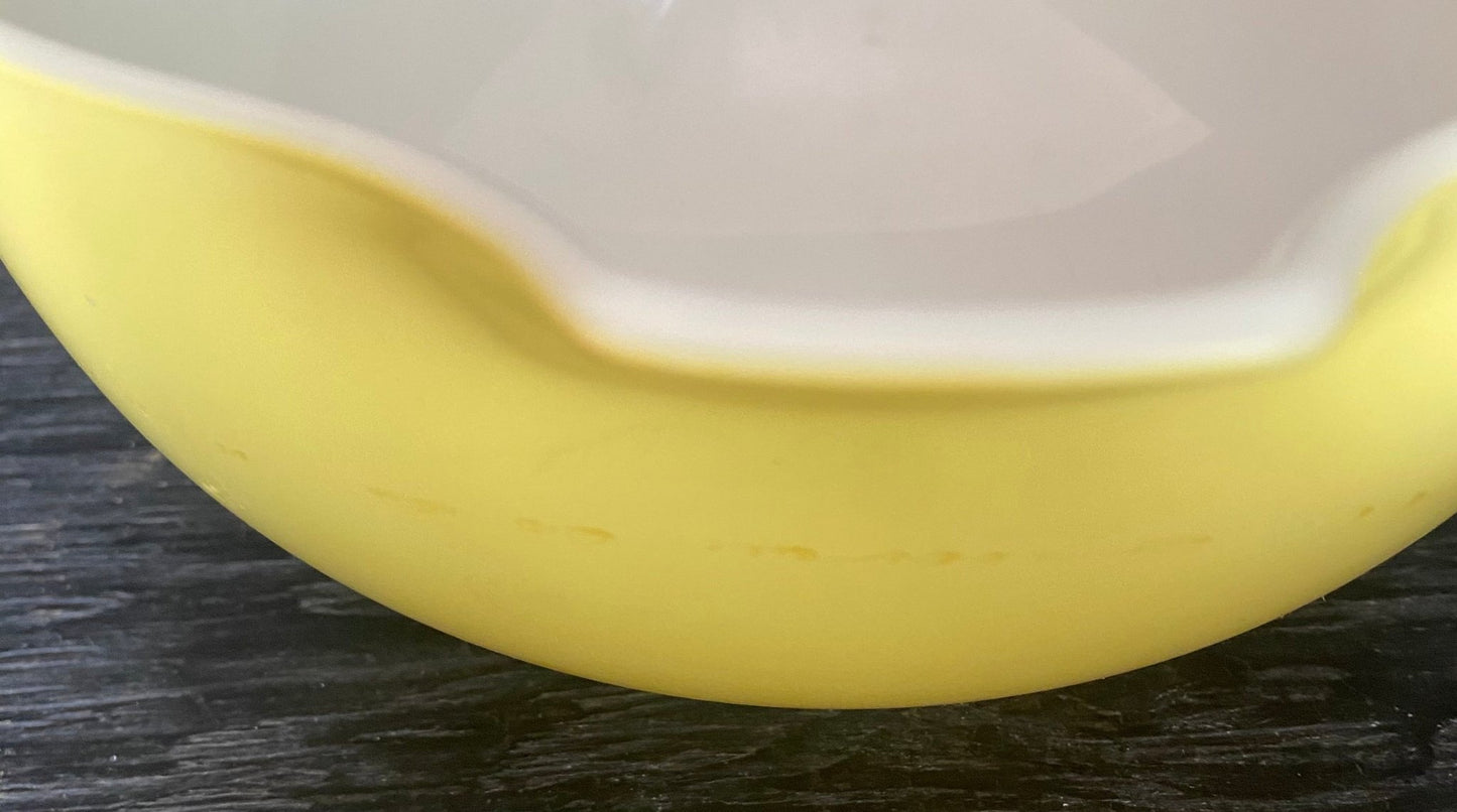 Yellow Pyrex 2.5 Quart Cinderella Mixing Bowl 443 - HLJ at HomeYellow Pyrex 2.5 Quart Cinderella Mixing Bowl 443CinderellaPyrex