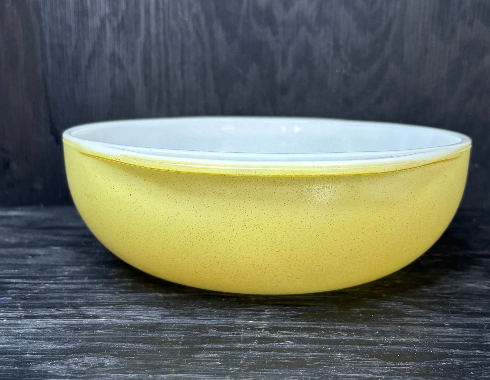 Yellow Pyrex Round 2 Quart Casserole Dish - HLJ at HomeYellow Pyrex Round 2 Quart Casserole DishCasserole DishPyrex